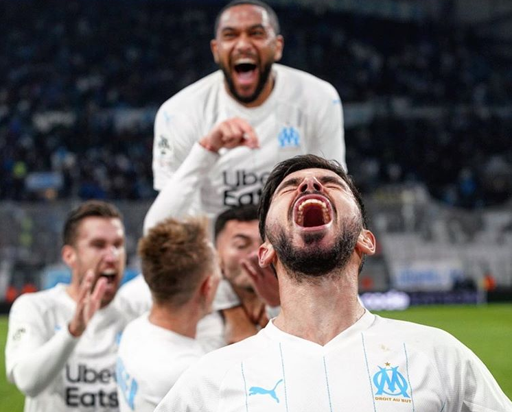 包含今晨菲尼克斯太阳备战欧超杯，豪取连胜细节曝光，悬念犹存，团队化学反应显著的词条-欧博服务